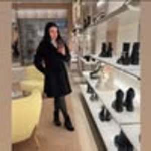 Meet your Posher, Auxiliadora